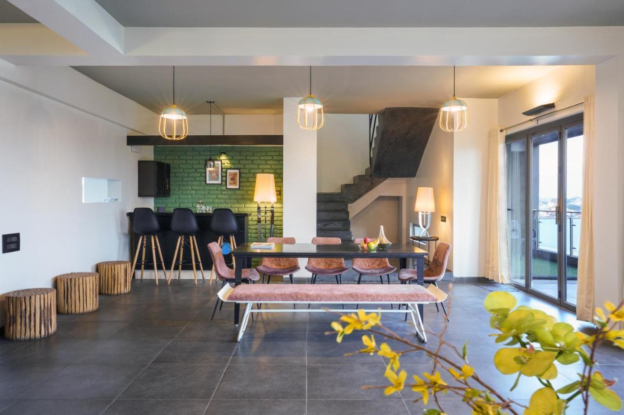 Grey Stone - Lakefront Penthouse Family Rooms Kolhapur Exterior foto